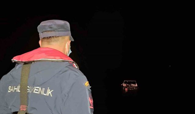 Yunanistan, 18’i çocuk 46 düzensiz göçmeni ölüme terk etti