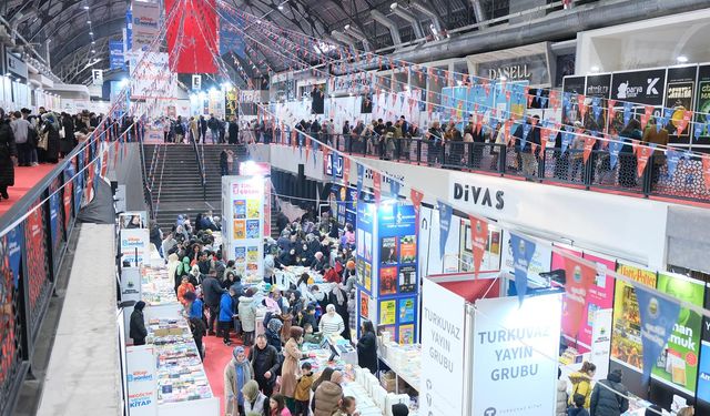 İnegöl’de hafta sonu yazar geçidi var