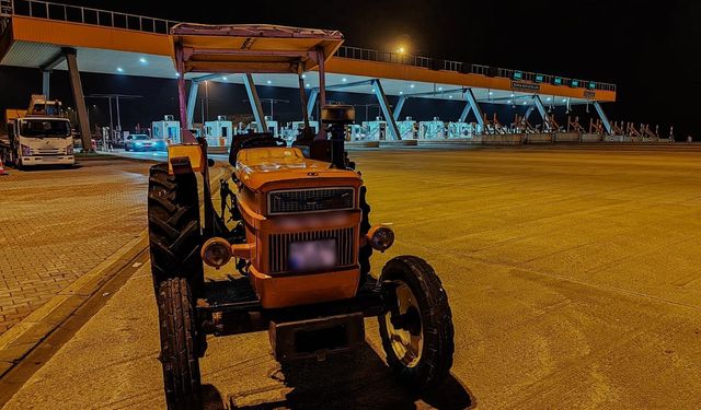 Bursa'da otoyolda traktörle seyir eden sürücüye ceza
