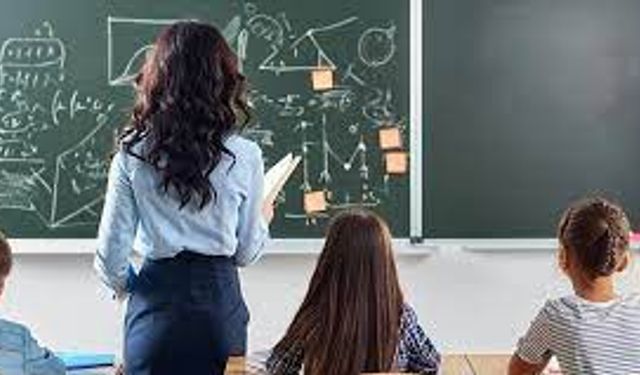Öğretmenlere kıyafet düzenlemesi! Artık o giysiler yasak