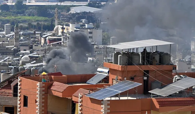 İsrail Filistin mülteci kampını vurdu