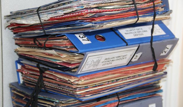 Bakanın eğitim bilgileri yanlış çıktı