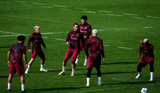 Galatasaray, Ajax maçı için Hollanda'ya gitti