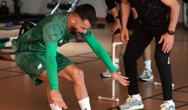 Bursaspor sabah antrenmanında kuvvet çalıştı