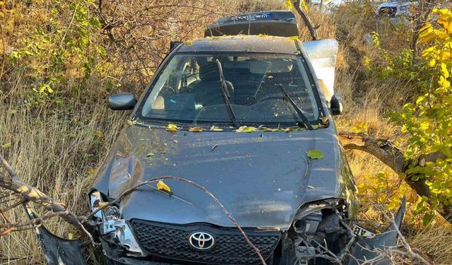 Adıyaman’da iki otomobil kafa kafaya çarpıştı: 2 yaralı