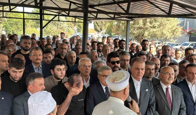 AK Parti Sözcüsü Ömer Çelik’in acı günü