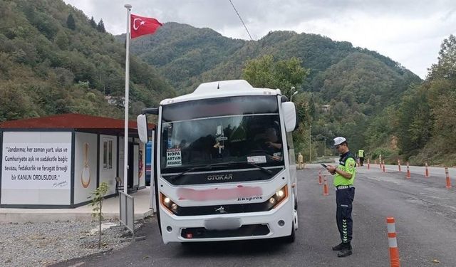 Artvin’de 22 bin araç denetlendi,  bin 135 sürücüye işlem yapıldı