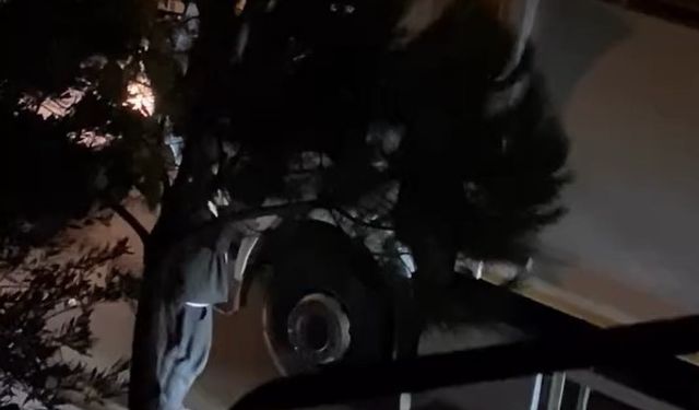 Ataşehir’de trafikte çöp kamyonu şoförüne levyeli saldırı kamerada