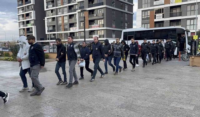Bahis operasyonunda gözaltına alınan 13 şüpheli adliyeye sevk edildi