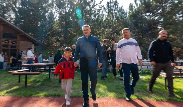 Bilecik emniyeti, çocukların gönüllerine dokundu