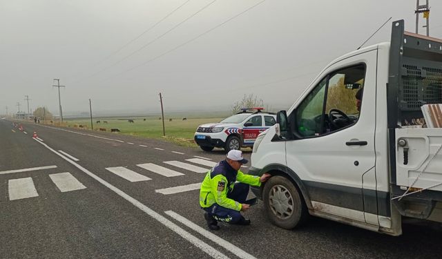 Bulanık’ta kış lastiği denetimi yapıldı
