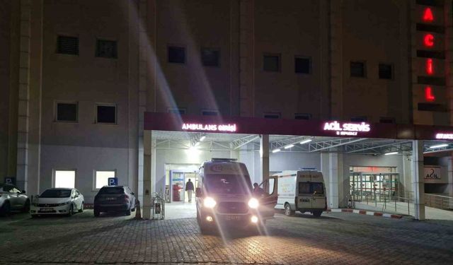 5 lise öğrencisi zehirlenme şüphesiyle hastaneye başvurdu