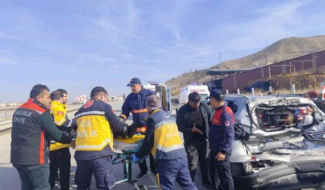 Çorum’da cip ile kamyon çarpıştı: 5 yaralı