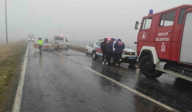 Çorum’da sis trafik kazasına sebep oldu: 5 yaralı