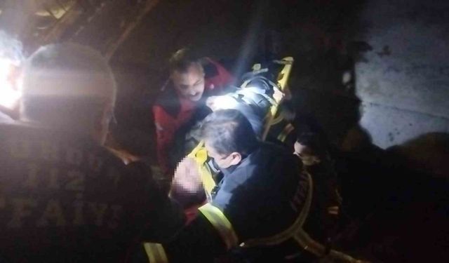 Dengesini kaybedip kanala düştü, itfaiye ekipleri kurtardı