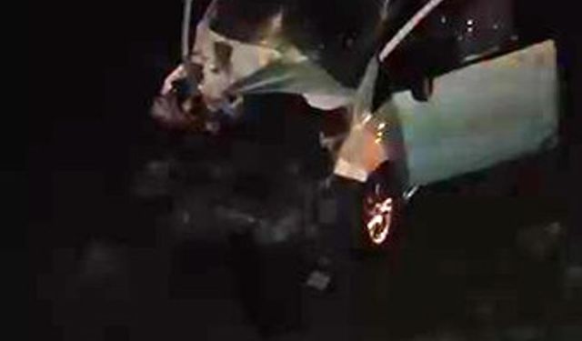 Diyarbakır’da hafif ticari araç ile traktör çarpıştı: 2 yaralı