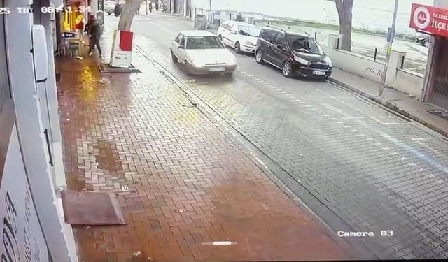 Edremit’te esnafa silahlı saldırı anı kamerada