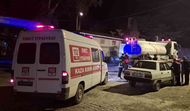 Emet’te araç yangını büyümeden söndürüldü