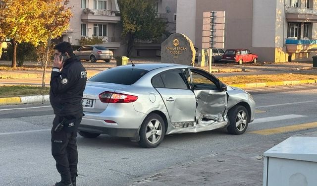 Erzincan’da trafik kazası: 2’i çocuk 4 yaralı
