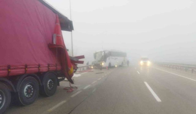 Erzurum’da yoğun sis kazaya sebep oldu