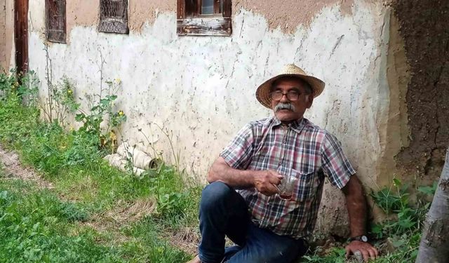 Haber alınamayan yaşlı adam, cami şadırvanında ölü bulundu