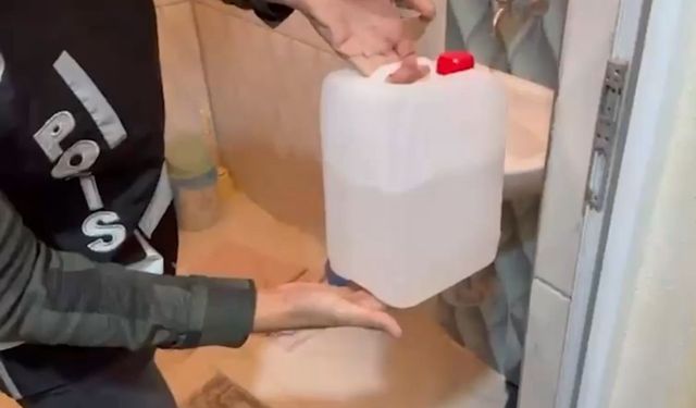 Iğdır’da sahte alkol operasyonu: 85 litre sahte alkol ve ruhsatsız silah ele geçirildi