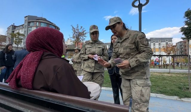Kadın kolluk güçleri alana indi: Yüksekova’da polis, jandarma, bekçi ve zabıtadan kadına yönelik şiddetle mücadele seferberliği