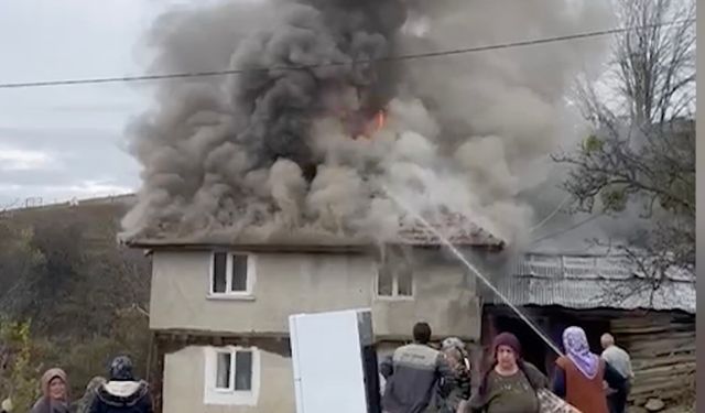 Kastamonu’da çıkan ev yangını söndürüldü