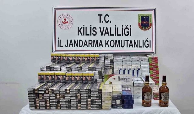 Kilis’te yol kontrolünde kaçak sigara ve alkol ele geçirildi