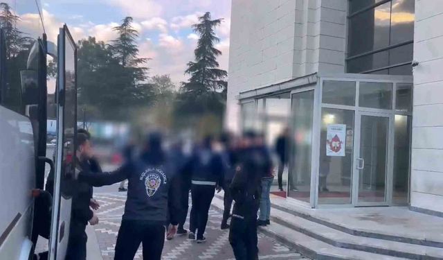 Manisa merkezli 8 ilde yasa dışı bahis operasyonunda 23 gözaltı