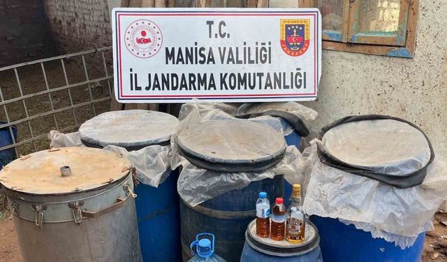 Manisa’da 82 litre sahte içki ele geçirildi