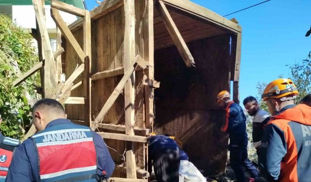 Rize’de ahşap yapı çöktü: 1 ölü, 2 yaralı