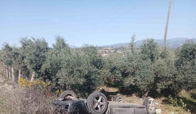 Şarampole yuvarlanan otomobildeki anne ve 5 yaşındaki çocuğu yaralandı