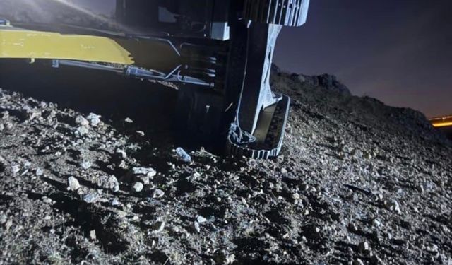 Siirt’te ekskavatör devrilmesi sonucu operatör ağır yaralandı