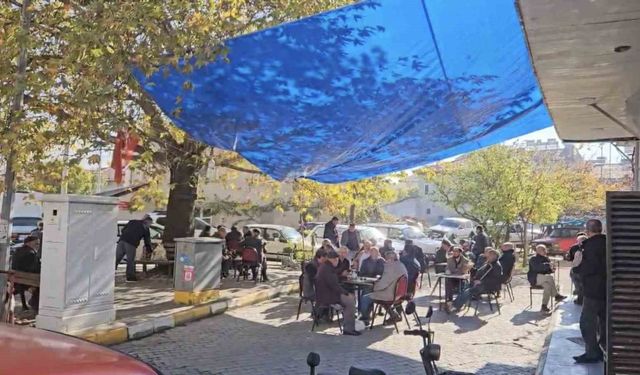 Sındırgı’da peş peşe depremler