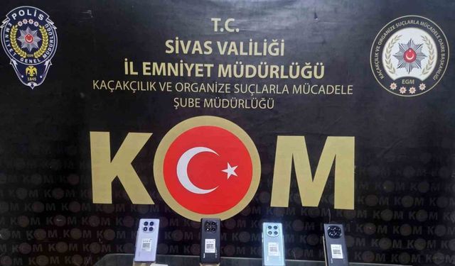 Sivas’ta kaçak tütün ve cep telefonu operasyonu: 5 gözaltı