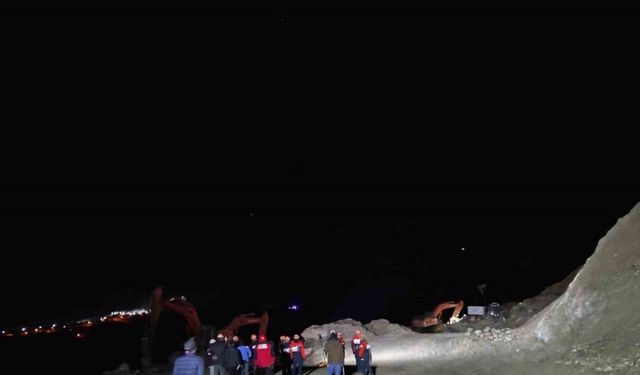Sivas’ta maden ocağında göçük: 1 işçiyi kurtarma çalışmaları sürüyor