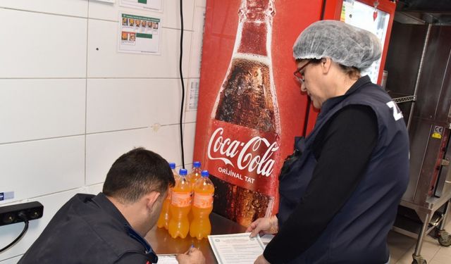 Yunusemre zabıtasından gıda denetimi