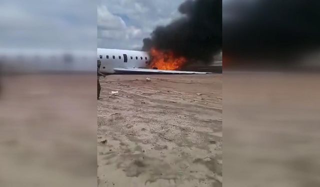 Bakanı taşıyan uçak pistten çıktı