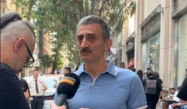 Metin Keçeci bu kez çöpten karton toplarken görüntülendi