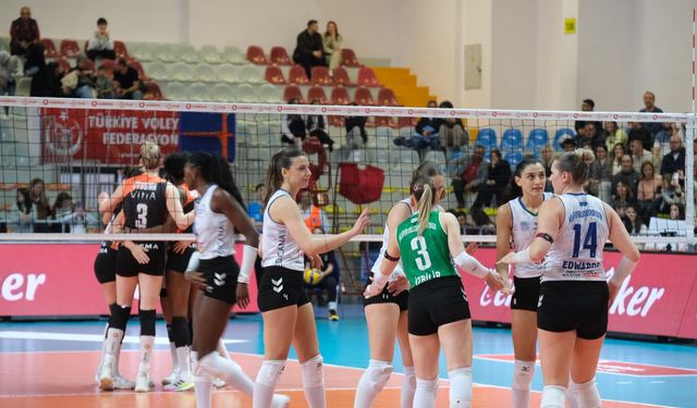 Nilüfer Belediyespor Eker, Eczacıbaşı Dynavit'i 3-1 mağlup etti