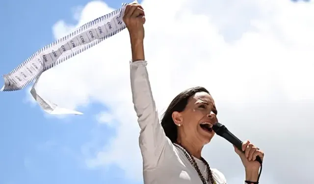 Machado'nun Nobel Barış Ödülü'nü kızı aldı