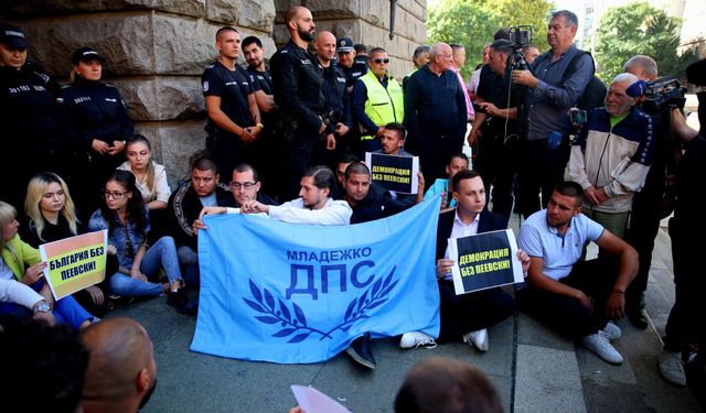 Bulgaristan'da Türk partisi HÖH'nin oyları eriyor