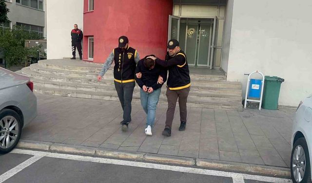 Adana'da 254 suç ve 25 yıl hapisle aranan firari hükümlü yakalandı