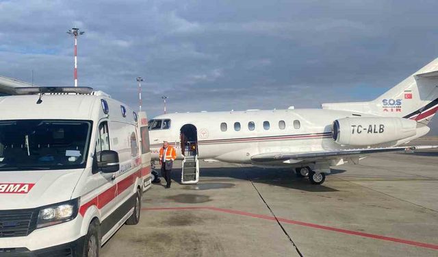 Ağrı’da yemek borusu gelişmeyen bebek ambulans uçakla Elazığ’a sevk edildi