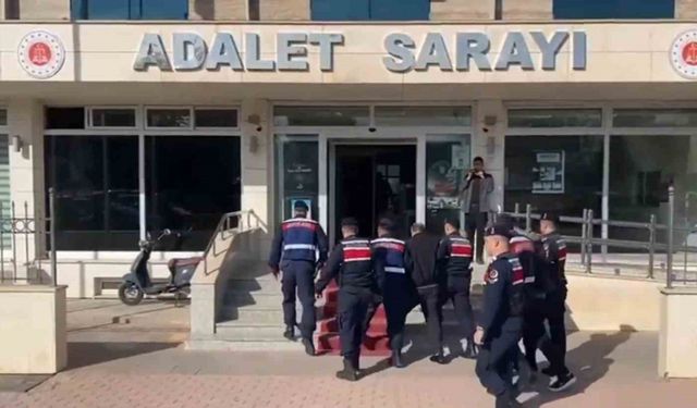 Bakan Yerlikaya: "7 İlde 7 ayrı organize suç örgütüne yönelik operasyonlarımızda 67 şüpheliyi yakaladık"