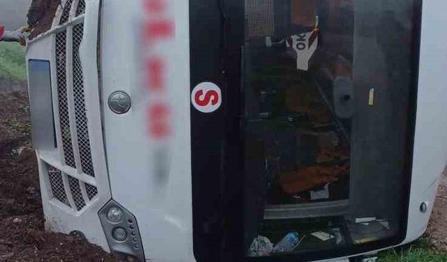 Bandırma’da okul servisi kaza yaptı 8 öğrenci hastaneye kaldırıldı