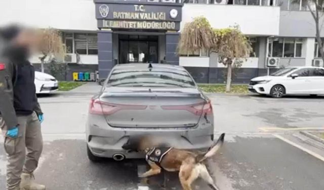 Batman’da bir otomobilde 56 kilo esrar ele geçirildi