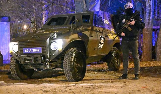 Bayburt polisi yılın en uzun gecesinde de sahadaydı