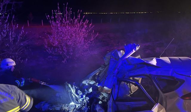 Beton mikserine çarpan sürücü hayatını kaybetti